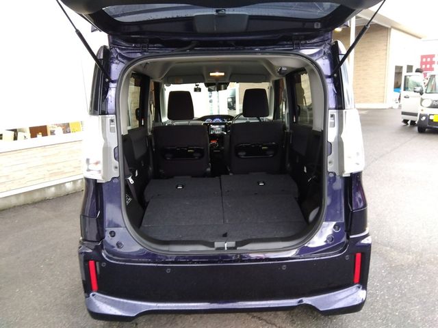 Mitsubishi DELICA D2 2018-08 22693-9