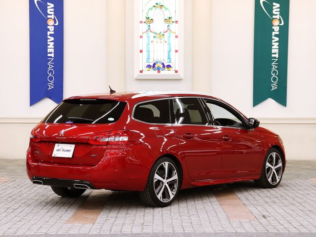 Peugeot 308 2016-09 13853-2