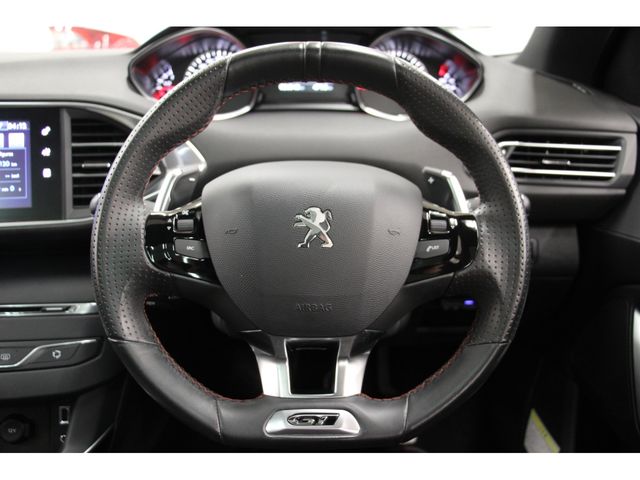 Peugeot 308 2016-09 13853-14