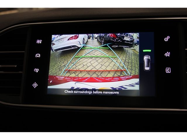 Peugeot 308 2016-09 13853-7