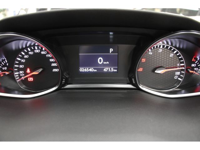 Peugeot 308 2016-09 13853-3