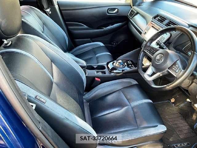 Nissan LEAF 2019-08 348834-3