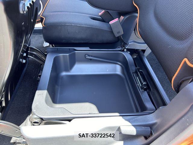 Suzuki HUSTLER 2015-08 361495-16