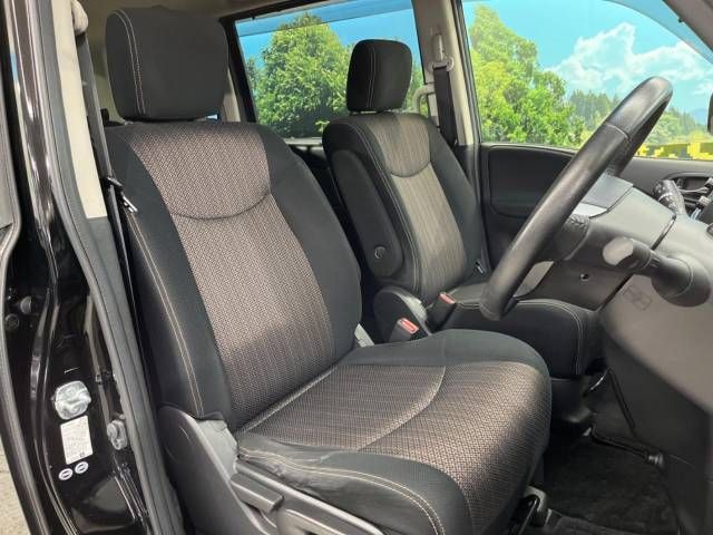 Nissan SERENA 2015-02 28304-8