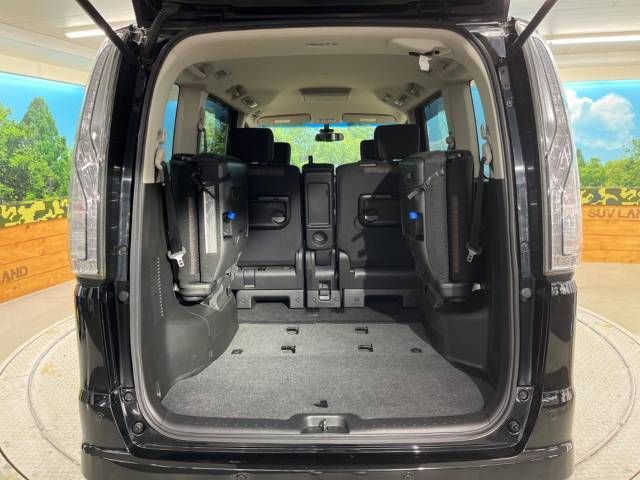 Nissan SERENA 2015-02 28304-11
