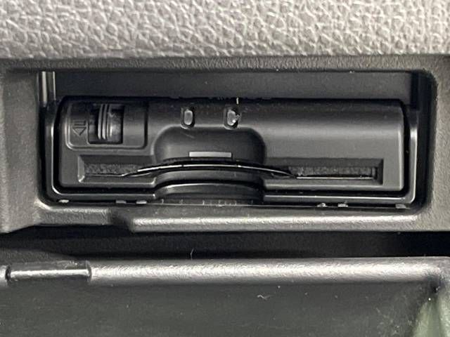 Nissan SERENA 2015-02 28304-7