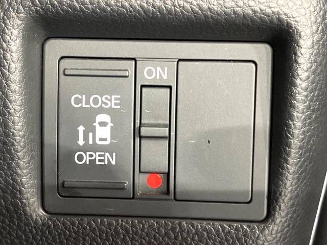 Honda N BOX CUSTOM 2018-06 182079-5