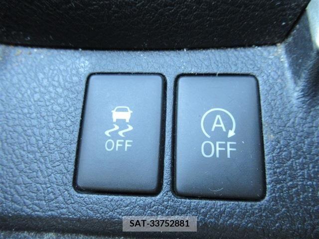 Toyota COROLLA AXIO 2018-07 349940-5