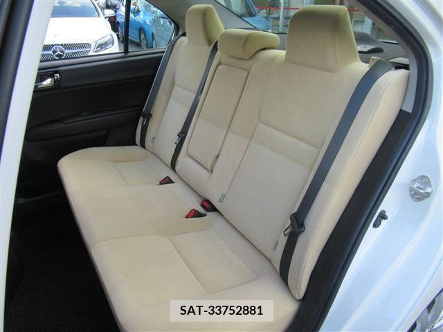 Toyota COROLLA AXIO 2018-07 349940-12