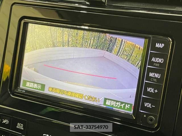 Toyota PRIUS 2021-05 322462-4