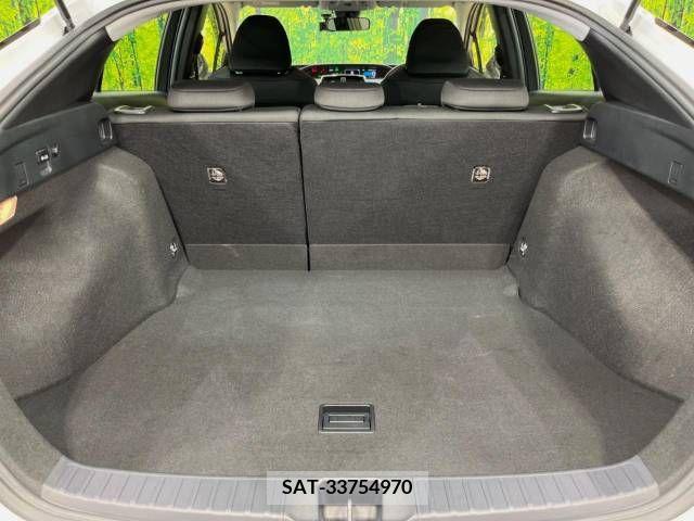 Toyota PRIUS 2021-05 322462-10