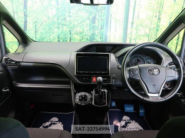 Toyota NOAH 2017-08 321524-1