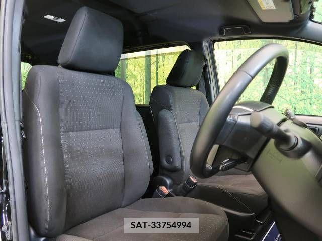 Toyota NOAH 2017-08 321524-8