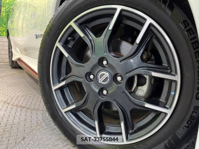 Nissan NOTE 2018-01 329390-13