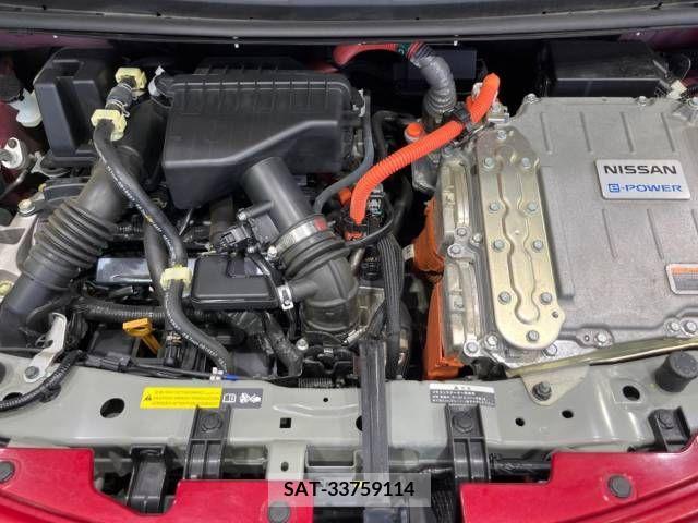 Nissan NOTE 2018-08 305431-18