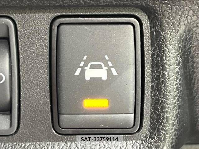 Nissan NOTE 2018-08 305431-7