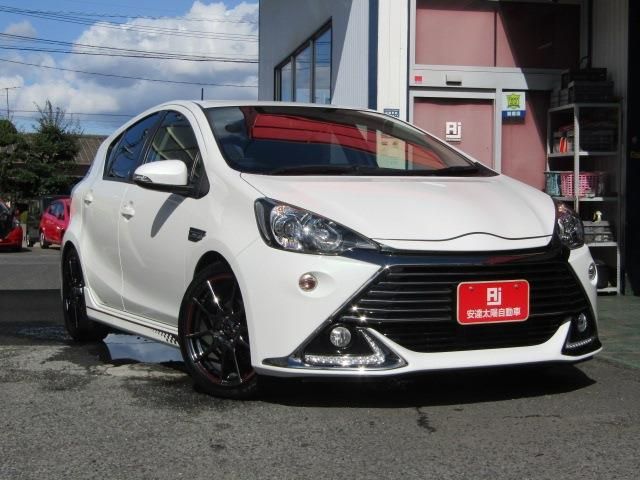 Toyota AQUA 2014-09 185563-3