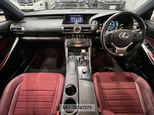 Lexus IS 2013-10 297904-11