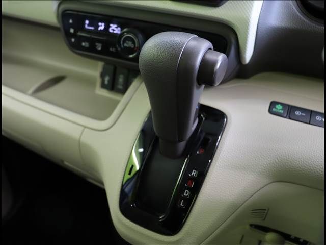 Honda N BOX 2018-03 188621-17