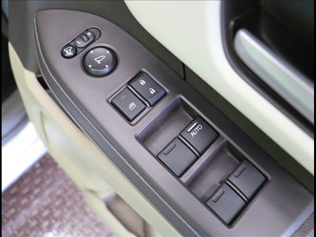 Honda N BOX 2018-03 188621-18