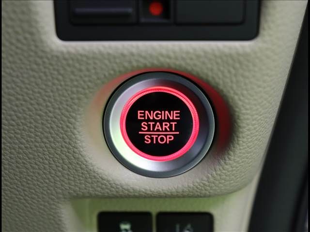 Honda N BOX 2018-03 188621-14