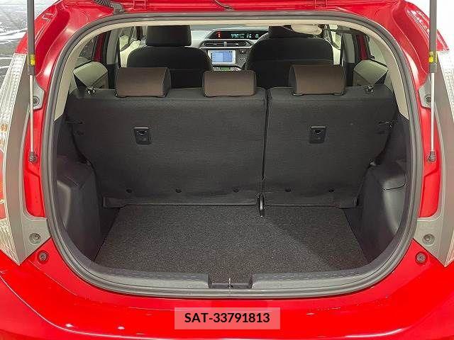 Toyota AQUA 2012-09 221589-12