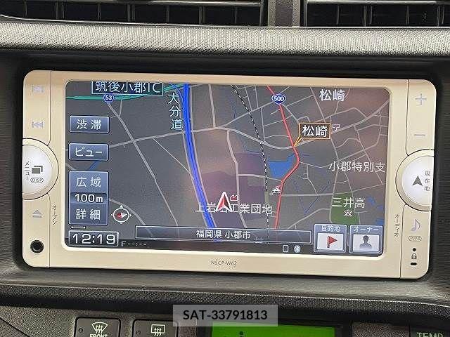 Toyota AQUA 2012-09 221589-2