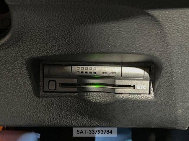 Toyota PRIUS 2016-07 219887-9