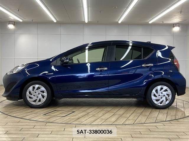 Toyota AQUA 2019-01 337958-15
