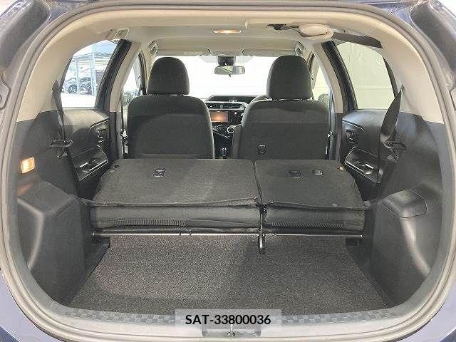 Toyota AQUA 2019-01 337958-13
