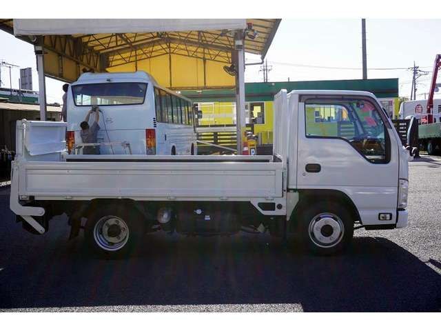 Isuzu ELF TRUCK 2013-11 187481-4