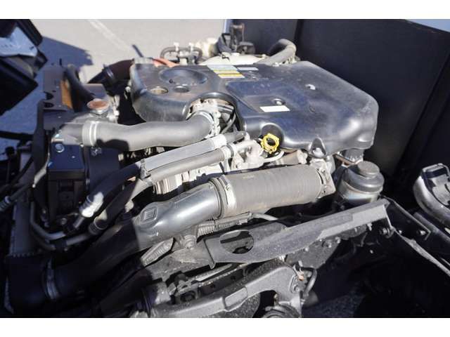 Isuzu ELF TRUCK 2013-11 187481-14