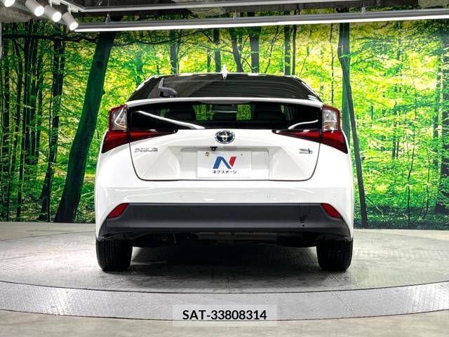 Toyota PRIUS 2019-06 380317-15