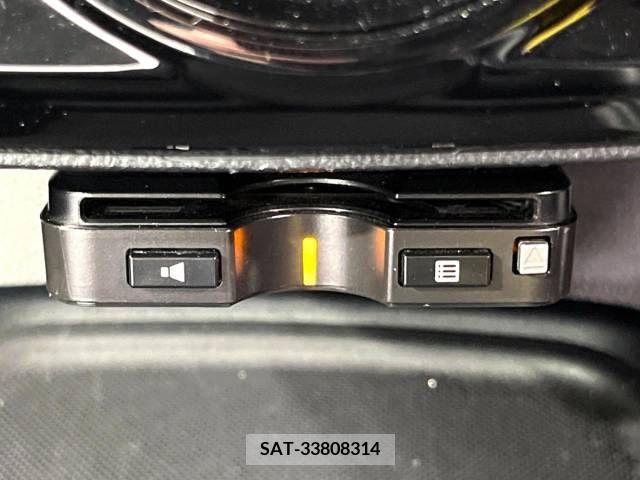 Toyota PRIUS 2019-06 380317-7