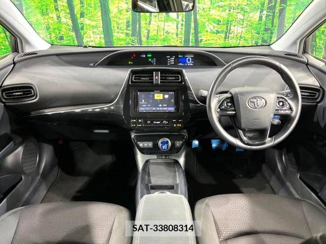Toyota PRIUS 2019-06 380317-1