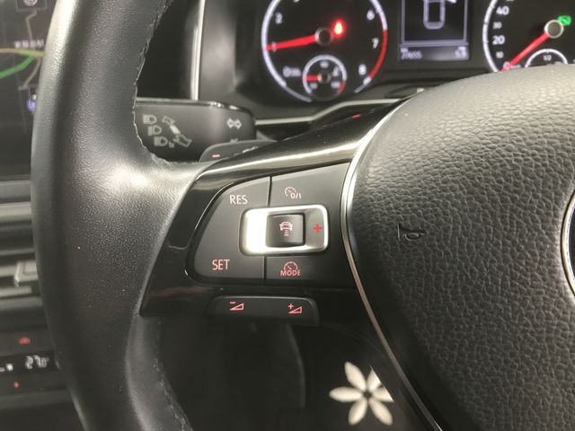 VolksWagen POLO 2018-11 192158-28
