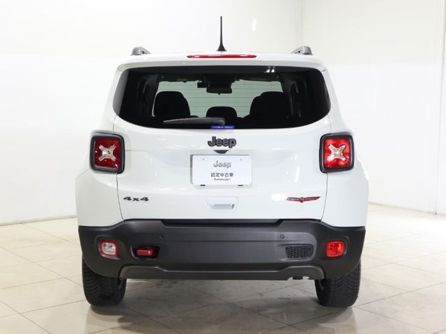 Jeep RENEGADE 2023-05 20827-2