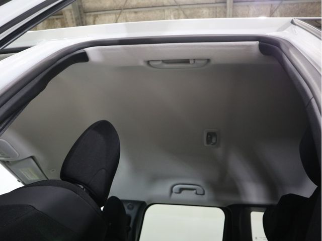 Jeep RENEGADE 2023-05 20827-18