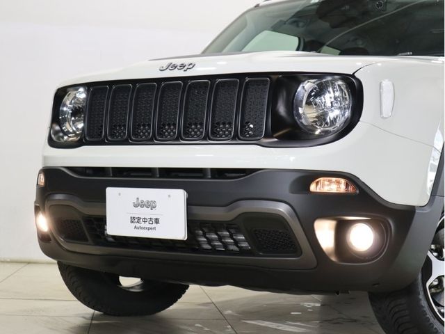 Jeep RENEGADE 2023-05 20827-5