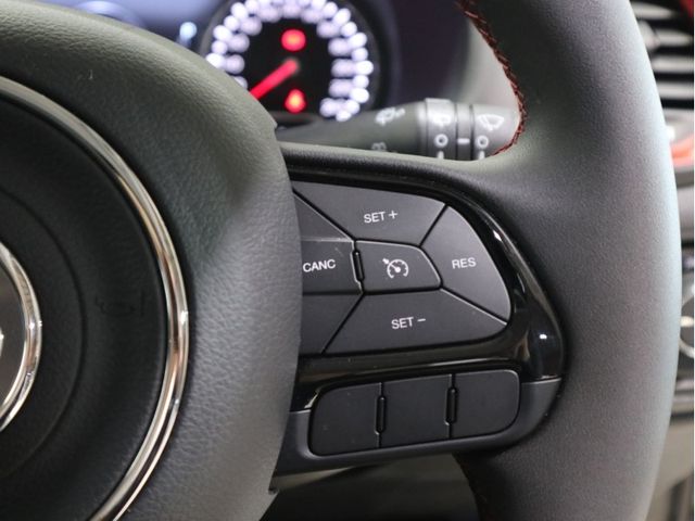 Jeep RENEGADE 2023-05 20827-21