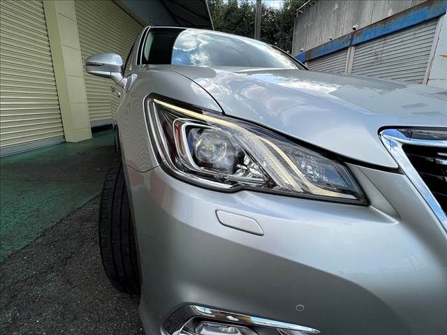 Toyota CROWN SEDAN 2016-10 27404-28