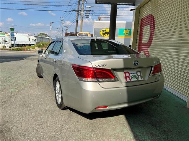 Toyota CROWN SEDAN 2016-10 27404-4