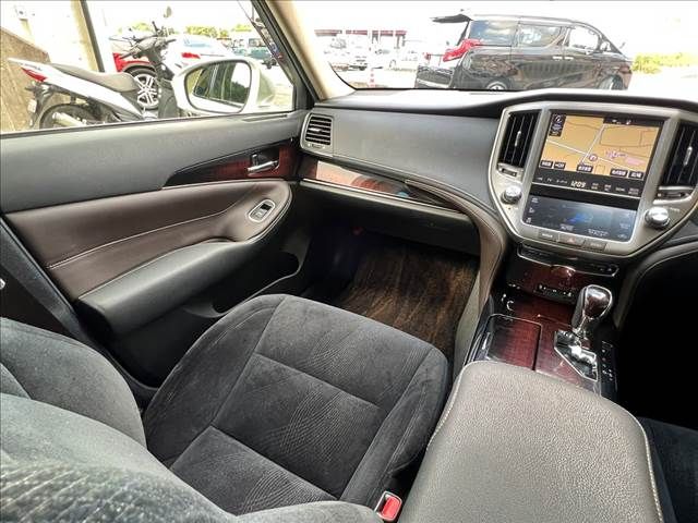 Toyota CROWN SEDAN 2016-10 27404-21