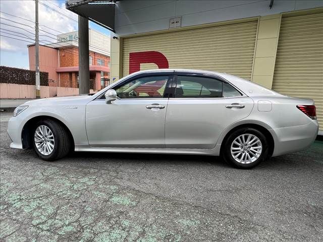 Toyota CROWN SEDAN 2016-10 27404-27
