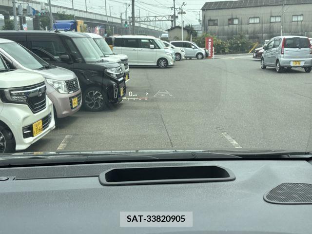 Toyota VOXY HYBRID 2023-07 333222-27