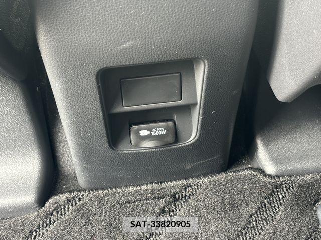 Toyota VOXY HYBRID 2023-07 333222-12