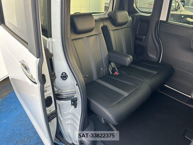 Honda N BOX CUSTOM 2023-10 221898-10
