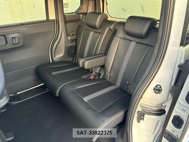 Honda N BOX CUSTOM 2023-10 221898-14