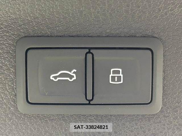 Audi Q3 2021-08 317893-7