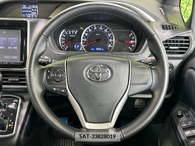 Toyota VOXY 2015-05 379215-12
